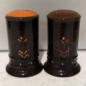 Demdaco Chocolate Berries Salt & Pepper Set 2002